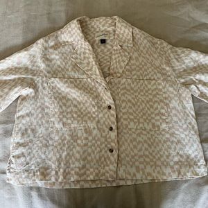 Button up short sleeve shirt